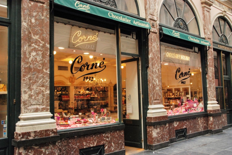 patisserie-LA CROIX VALMER-min_chocolate_chocolaterie_shop_luxury_chic_gallery_brussels_belgium-558146